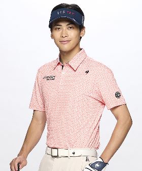 LUXEAKMPLUS(リュクスエイケイエムプラス)ゴルフ 総柄ロゴ半袖ポロシャツ